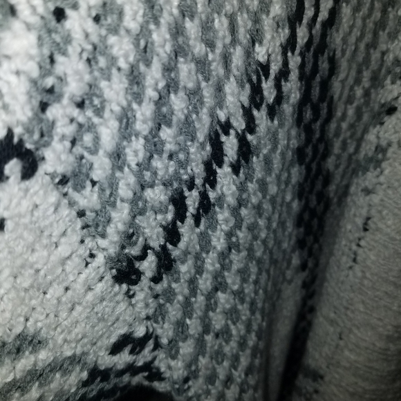 EXPRESS cream grey and black patterned cardigan size medium - Picture 2 of 7